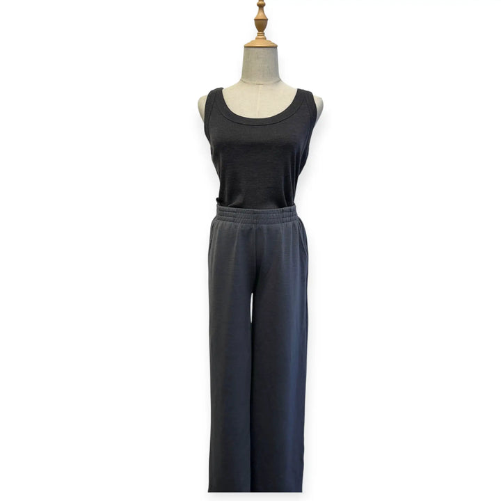 100% Wool Sleeveless Scoop Top - Rib